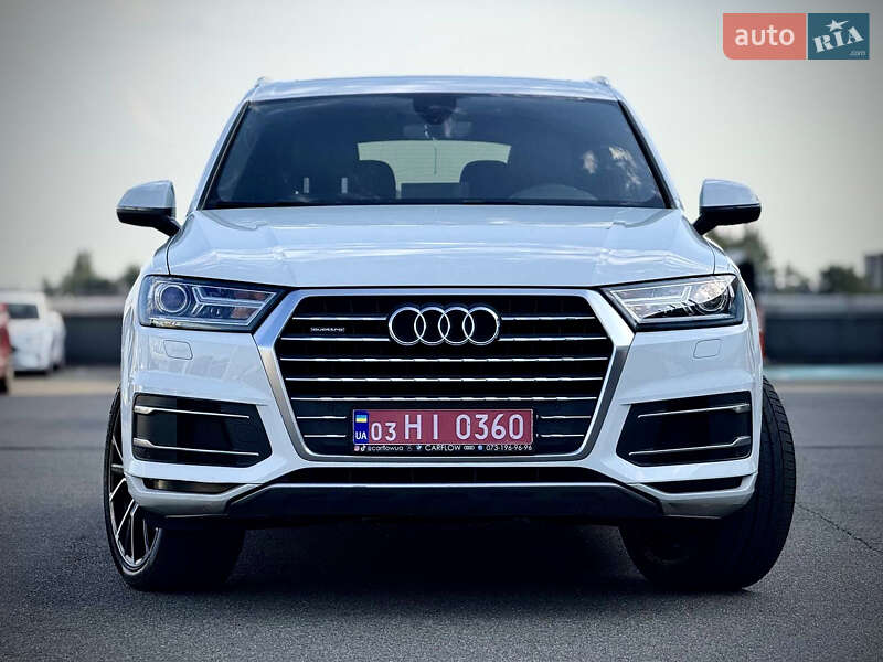 Позашляховик / Кросовер Audi Q7 2017 в Києві