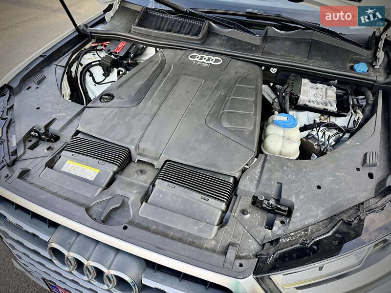 Позашляховик / Кросовер Audi Q7 2017 в Києві