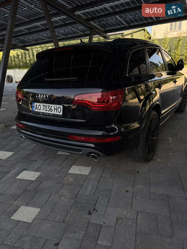 Внедорожник / Кроссовер Audi Q7 2012 в Мукачево