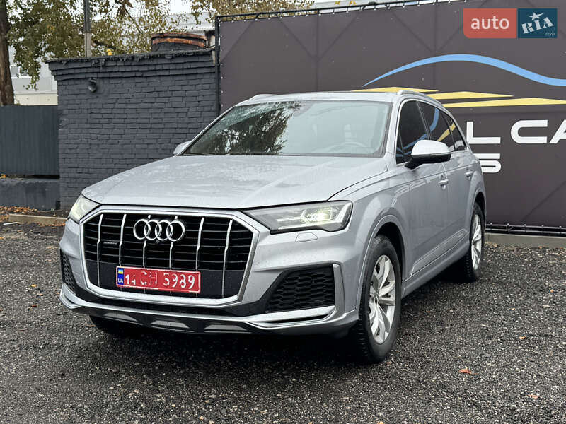 Позашляховик / Кросовер Audi Q7 2017 в Києві