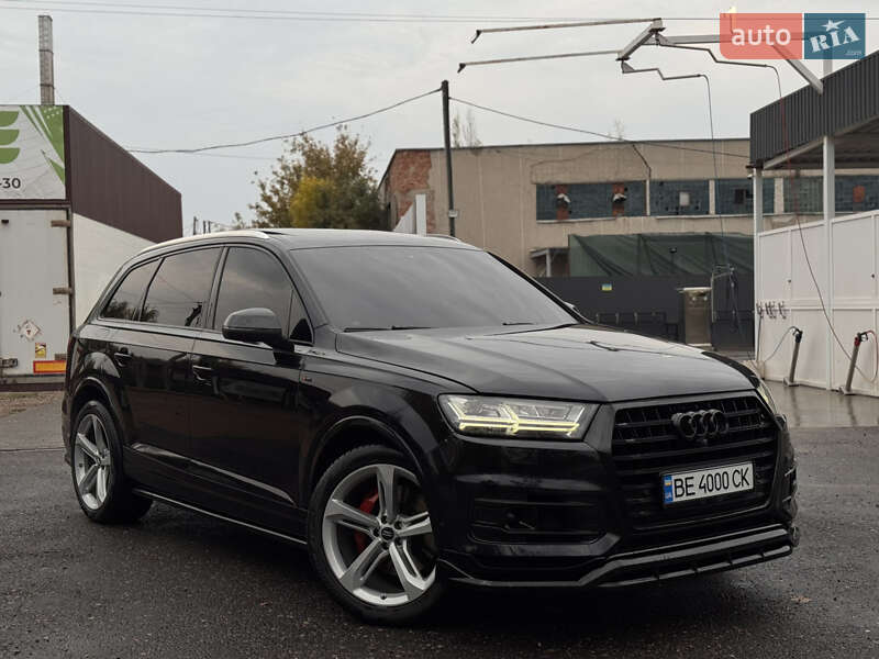 Позашляховик / Кросовер Audi Q7 2018 в Києві