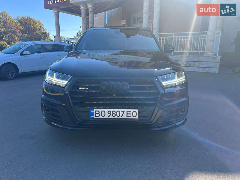 Внедорожник / Кроссовер Audi Q7 2017 в Тернополе