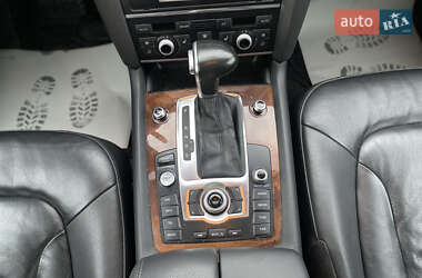 Позашляховик / Кросовер Audi Q7 2015 в 