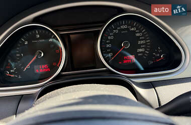 Позашляховик / Кросовер Audi Q7 2011 в 
