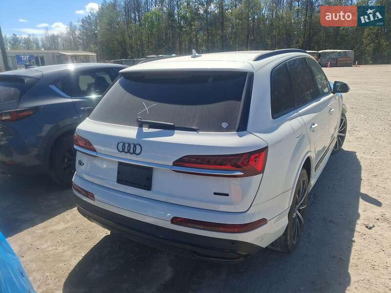 Позашляховик / Кросовер Audi Q7 2021 в Львові