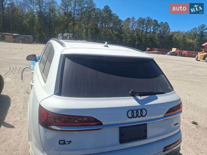 Позашляховик / Кросовер Audi Q7 2021 в Львові