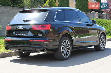Внедорожник / Кроссовер Audi Q7 2018 в 