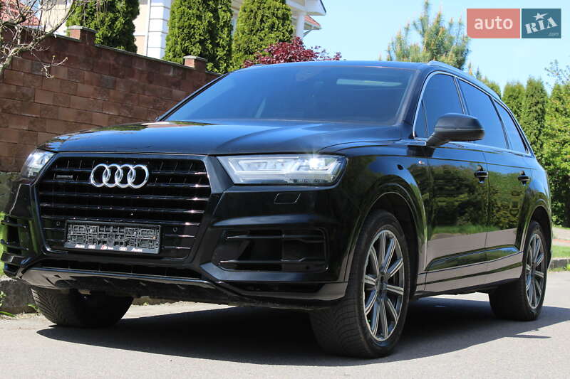 Внедорожник / Кроссовер Audi Q7 2018 в Ровно