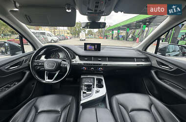 Позашляховик / Кросовер Audi Q7 2017 в 