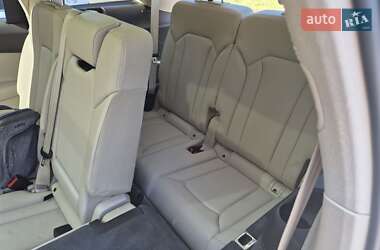 Внедорожник / Кроссовер Audi Q7 2017 в 