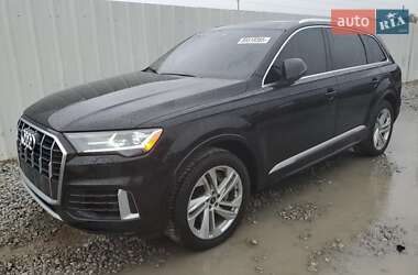 Позашляховик / Кросовер Audi Q7 2020 в 