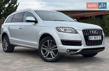 Позашляховик / Кросовер Audi Q7 2011 в 
