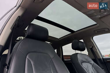 Позашляховик / Кросовер Audi Q7 2011 в 