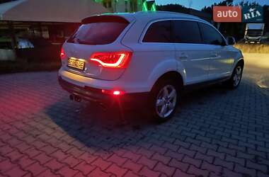 Позашляховик / Кросовер Audi Q7 2012 в 