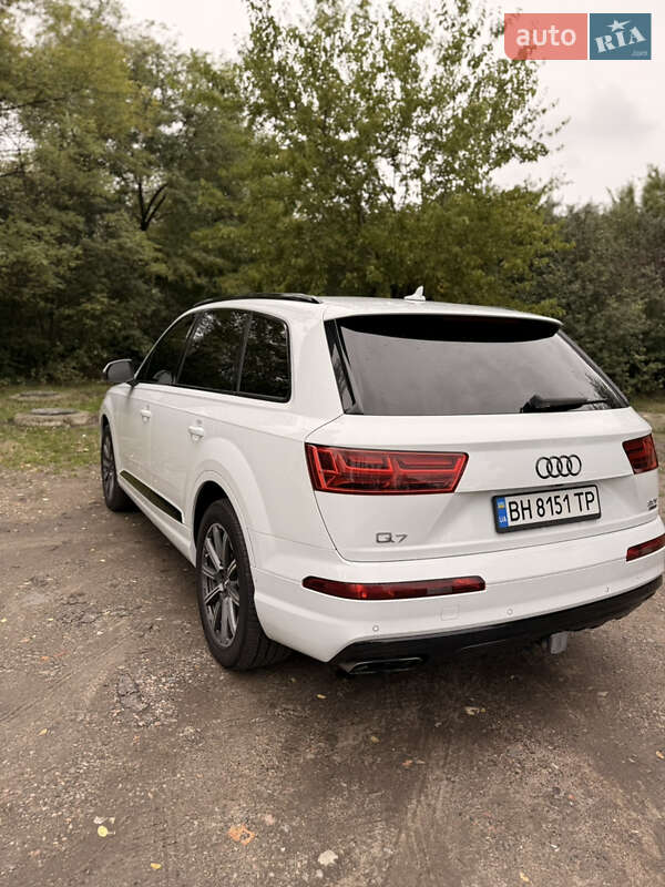 Внедорожник / Кроссовер Audi Q7 2016 в Одессе фото 4 Внедорожник / Кроссовер Audi Q7 2016 в Одессе