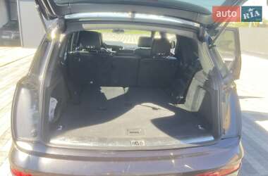 Позашляховик / Кросовер Audi Q7 2014 в 