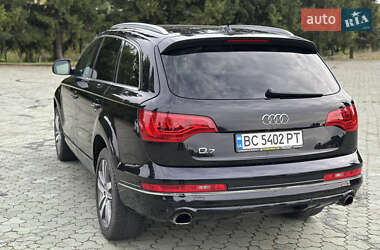 Позашляховик / Кросовер Audi Q7 2012 в 