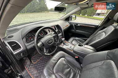 Позашляховик / Кросовер Audi Q7 2012 в 