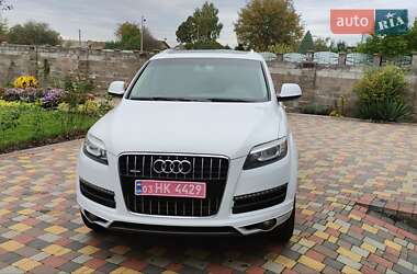Позашляховик / Кросовер Audi Q7 2015 в 