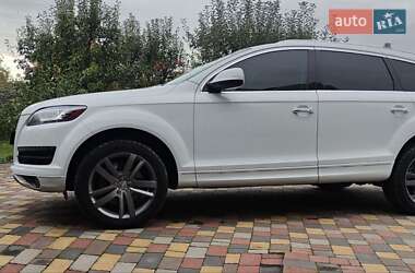 Позашляховик / Кросовер Audi Q7 2015 в 