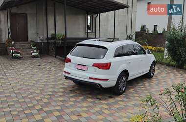 Позашляховик / Кросовер Audi Q7 2015 в 