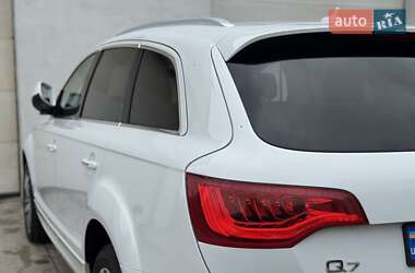 Позашляховик / Кросовер Audi Q7 2015 в 