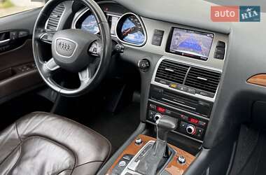 Позашляховик / Кросовер Audi Q7 2015 в 