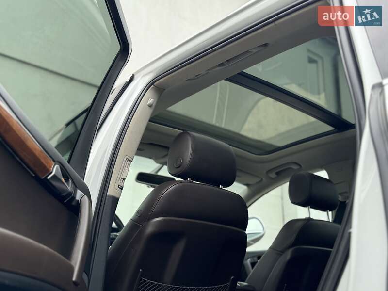 Внедорожник / Кроссовер Audi Q7 2015 в Сарнах