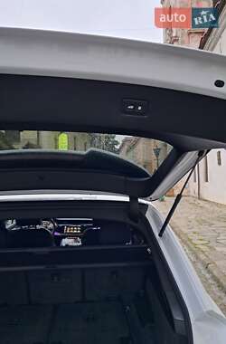 Позашляховик / Кросовер Audi Q7 2020 в 