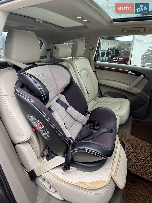 Внедорожник / Кроссовер Audi Q7 2013 в Коломые