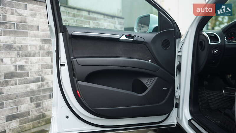 Внедорожник / Кроссовер Audi Q7 2013 в Львове