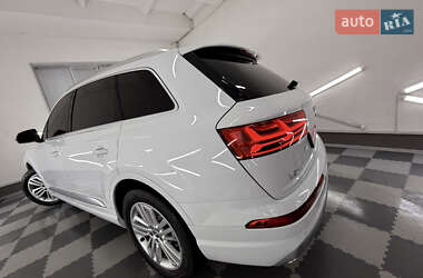 Внедорожник / Кроссовер Audi Q7 2018 в 