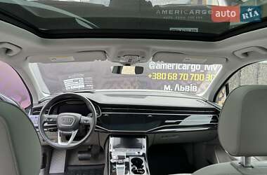 Позашляховик / Кросовер Audi Q7 2020 в 