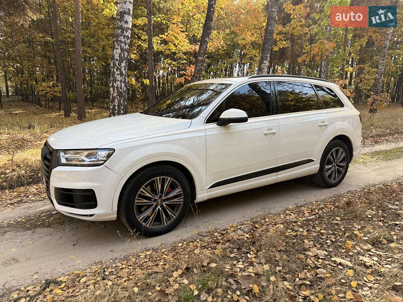 Позашляховик / Кросовер Audi Q7 2017 в Полтаві