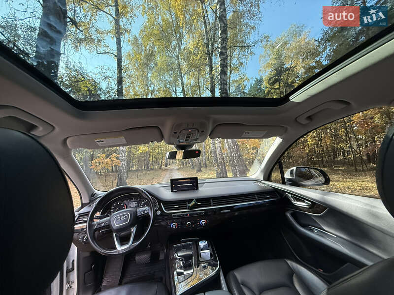 Позашляховик / Кросовер Audi Q7 2017 в Полтаві