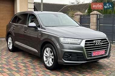 Внедорожник / Кроссовер Audi Q7 2019 в 