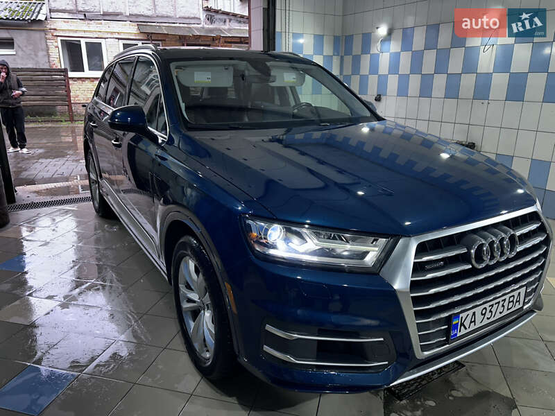Позашляховик / Кросовер Audi Q7 2018 в Ірпені