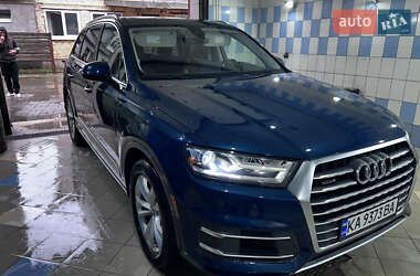 Внедорожник / Кроссовер Audi Q7 2018 в 