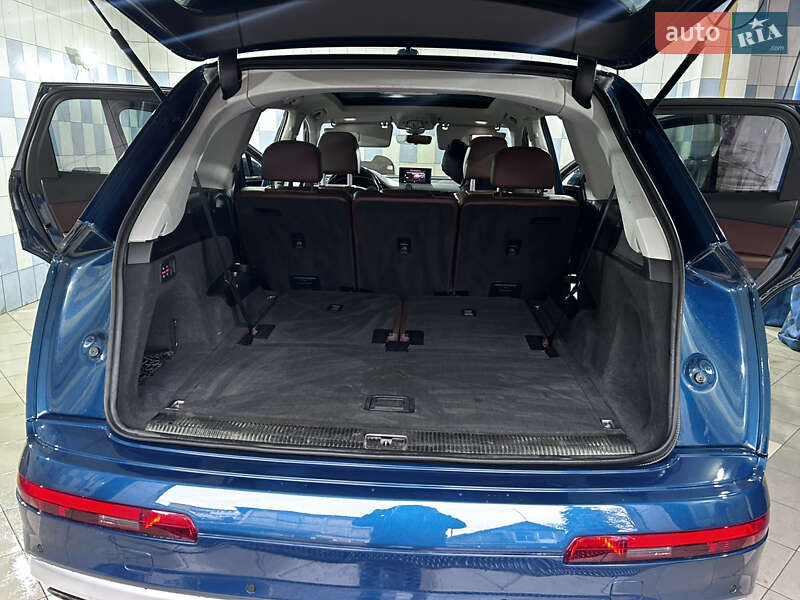 Позашляховик / Кросовер Audi Q7 2018 в Ірпені