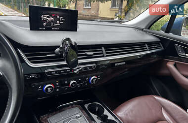 Внедорожник / Кроссовер Audi Q7 2018 в 