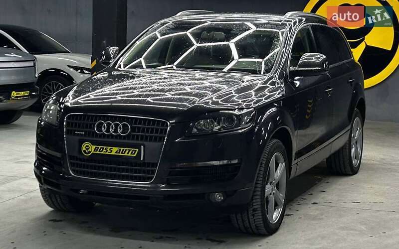 Позашляховик / Кросовер Audi Q7 2007 в Чернівцях