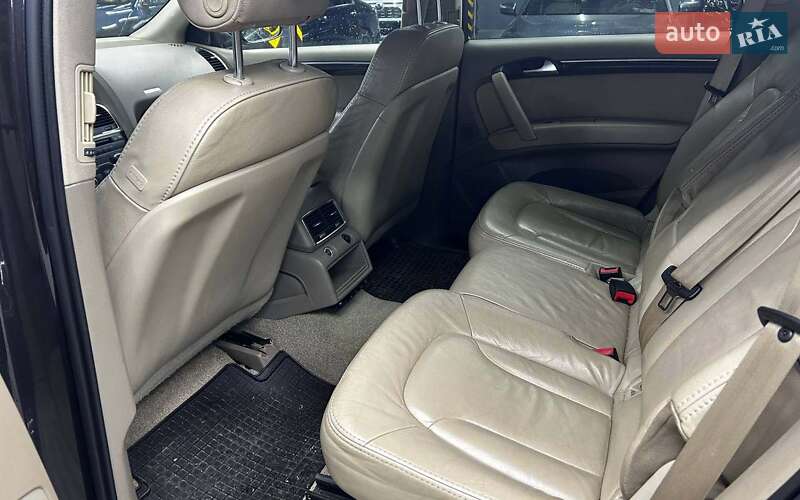 Позашляховик / Кросовер Audi Q7 2007 в Чернівцях