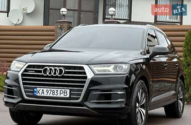 Позашляховик / Кросовер Audi Q7 2016 в 