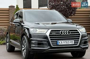 Позашляховик / Кросовер Audi Q7 2016 в 
