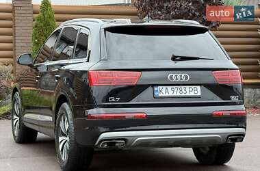 Позашляховик / Кросовер Audi Q7 2016 в 