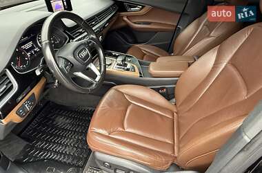 Позашляховик / Кросовер Audi Q7 2016 в 
