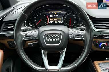 Позашляховик / Кросовер Audi Q7 2016 в 