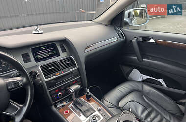 Позашляховик / Кросовер Audi Q7 2013 в 