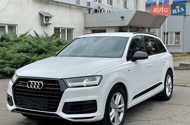 Позашляховик / Кросовер Audi Q7 2019 в Києві