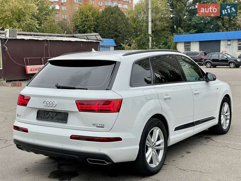 Внедорожник / Кроссовер Audi Q7 2019 в Киеве